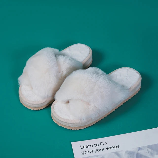 Faux Fur Woman Slippers