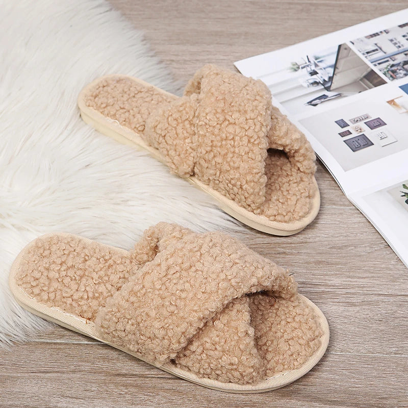 Faux Fur Woman Slippers