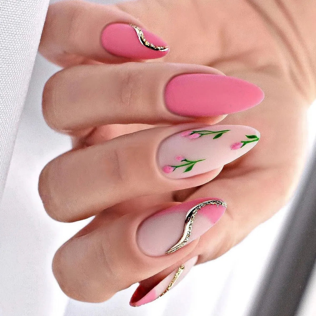 24pcs/Box Floral Almond Artificial Nails