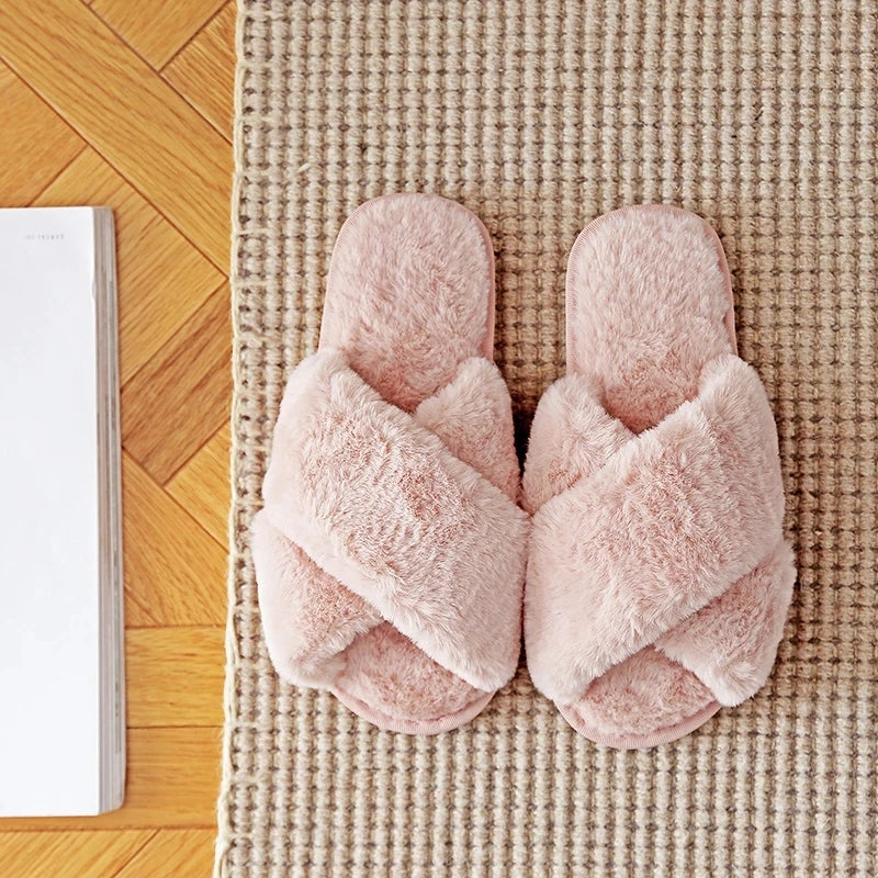 Faux Fur Woman Slippers